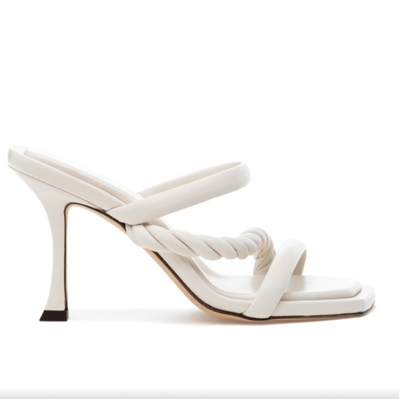 Jimmy Choo Diosa 90 leather sandal in color Latte - Picture 2 of 10